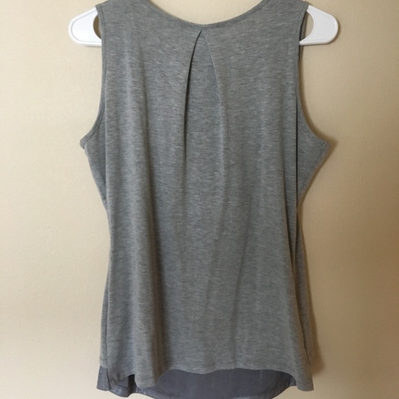 The Limited Sleeveless 2 layer Tank - Picture 3 of 3